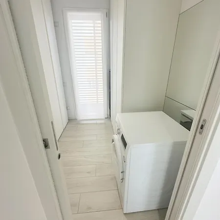 Vega Palace - Piscina Vista Mare In Attico, A Pochi Passi Dal Mare Apartman *